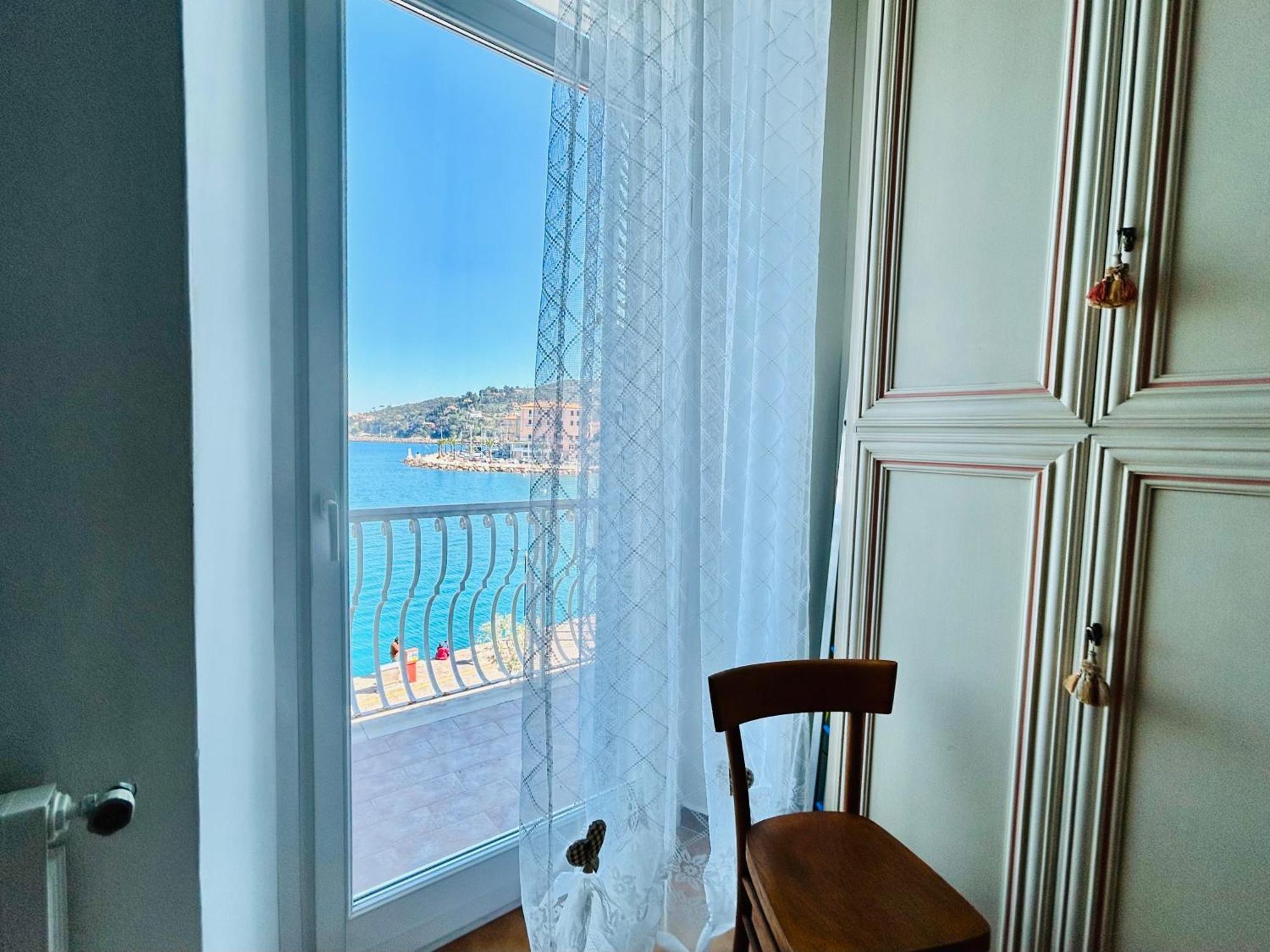 Molo 28 Beach Parking Ac Porto Santo Stefano  Exterior photo